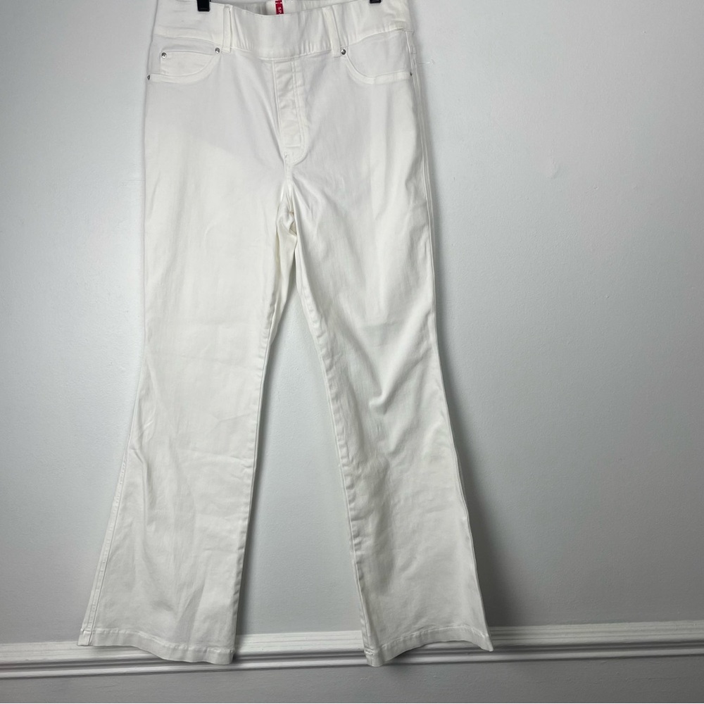 Spanx SPANXshape EveryWear Flare High Rise Jeans White Pull On Size XL